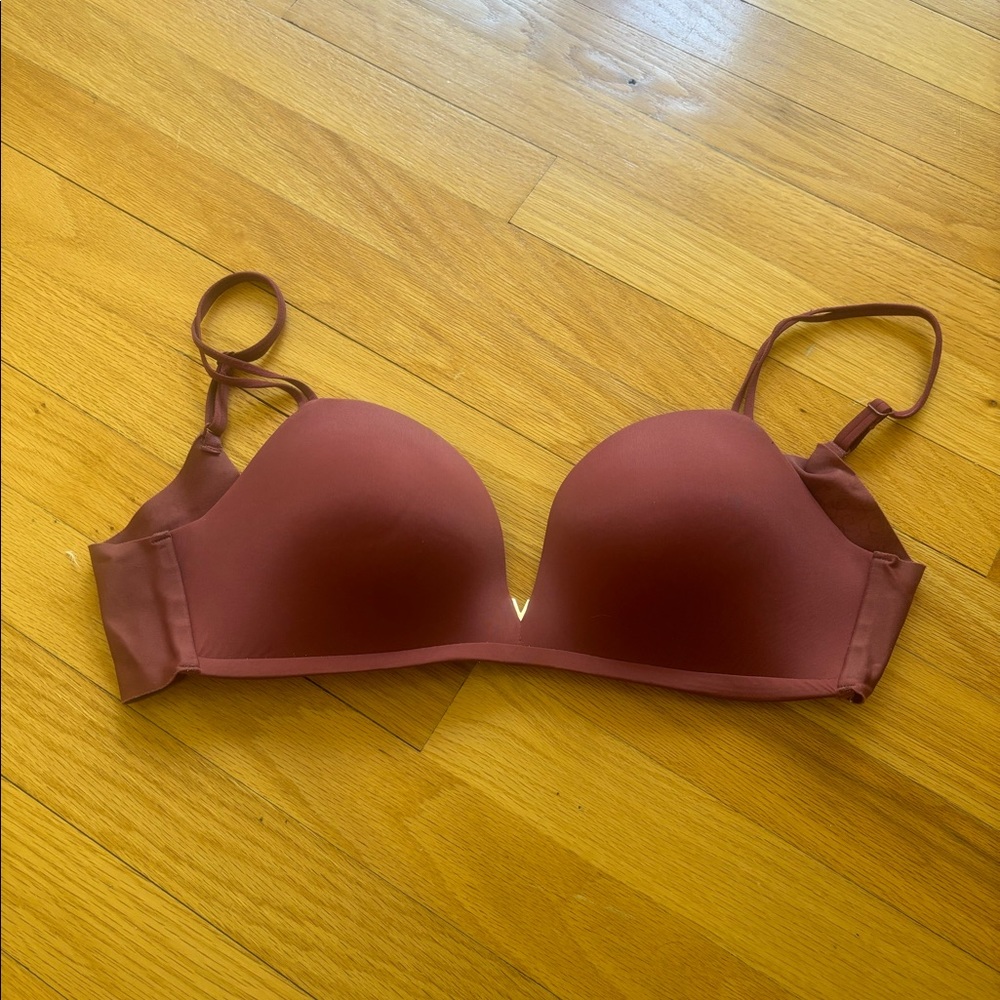 Victorias Secret 34C bra No Underwire!